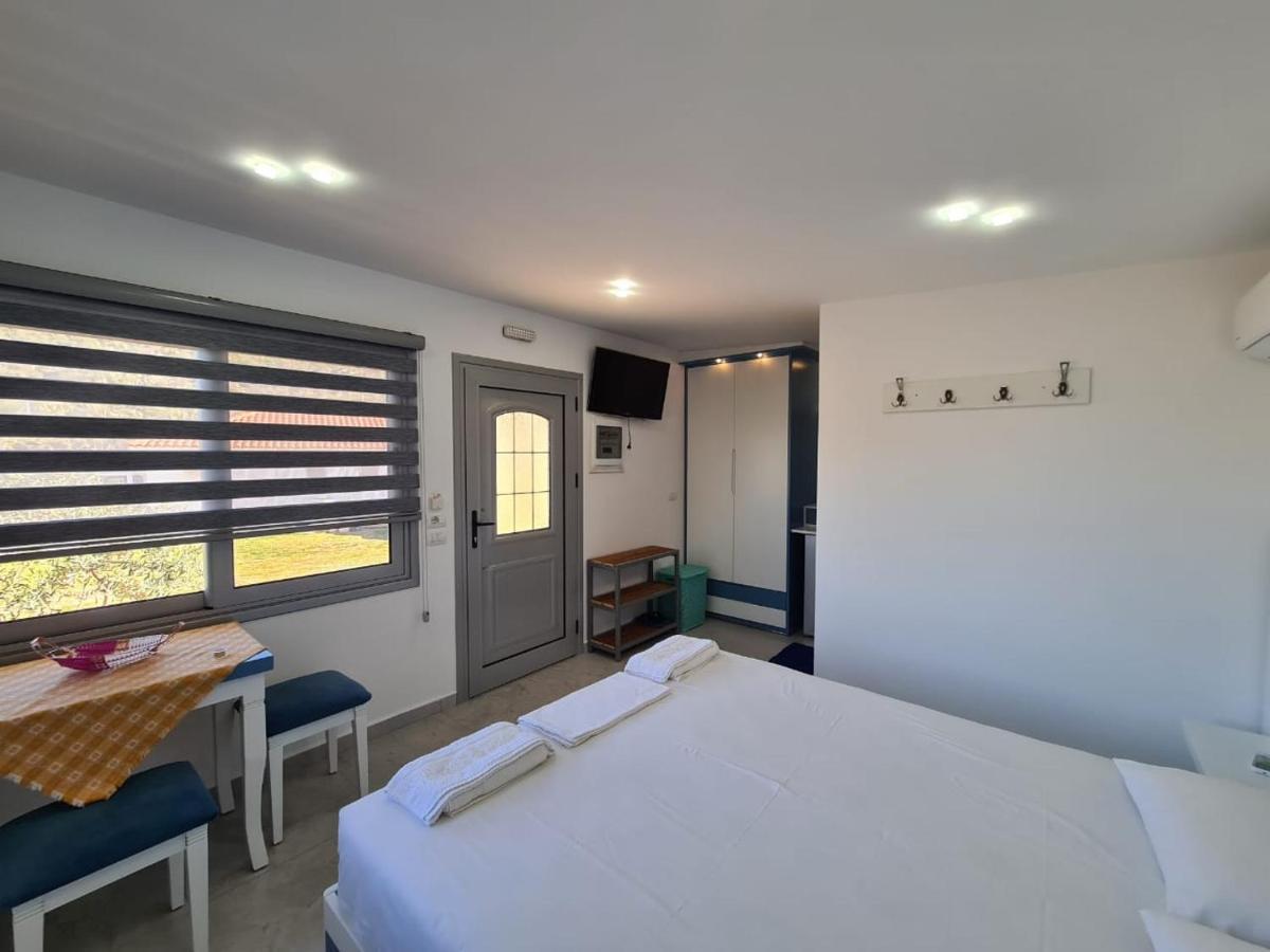 Martini Vacation Home Sarandë エクステリア 写真