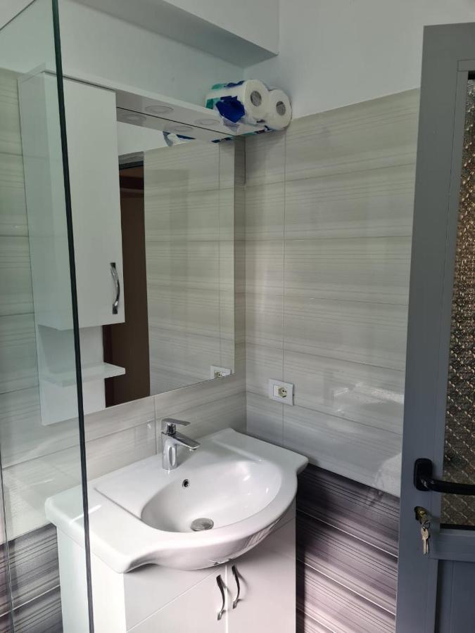 Martini Vacation Home Sarandë エクステリア 写真